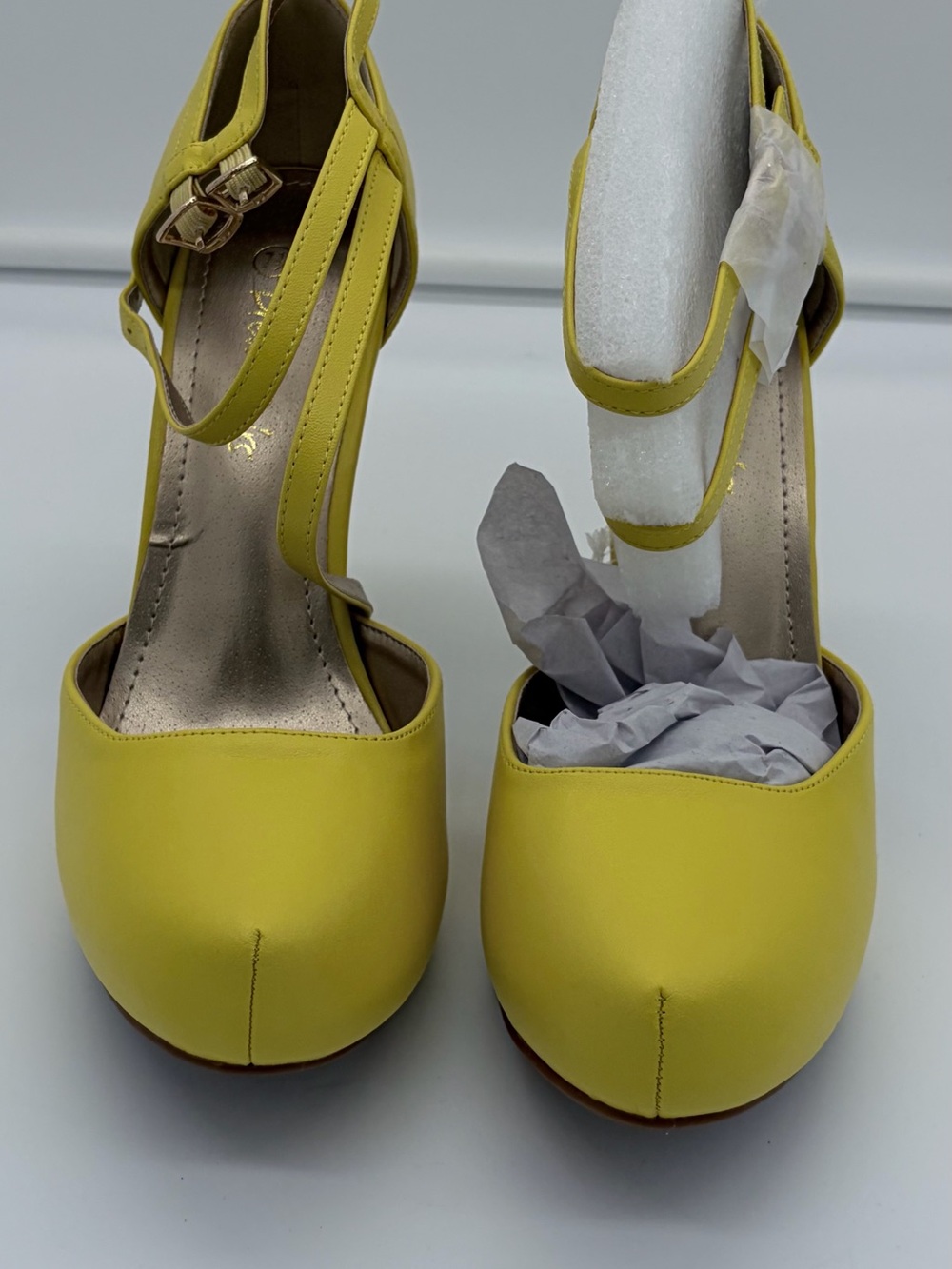 Dream Pairs Yellow Ankle-Strap Platform Heels (NO BOX)